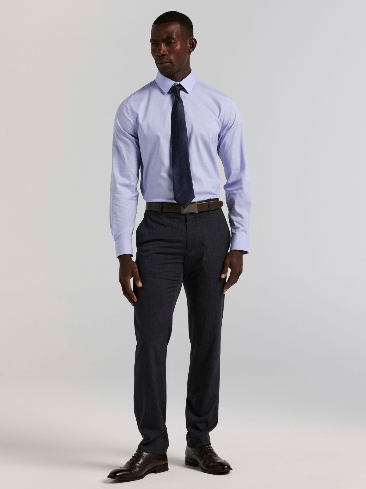 Perry Ellis Cotton Blend Slim Fit Dress Shirt