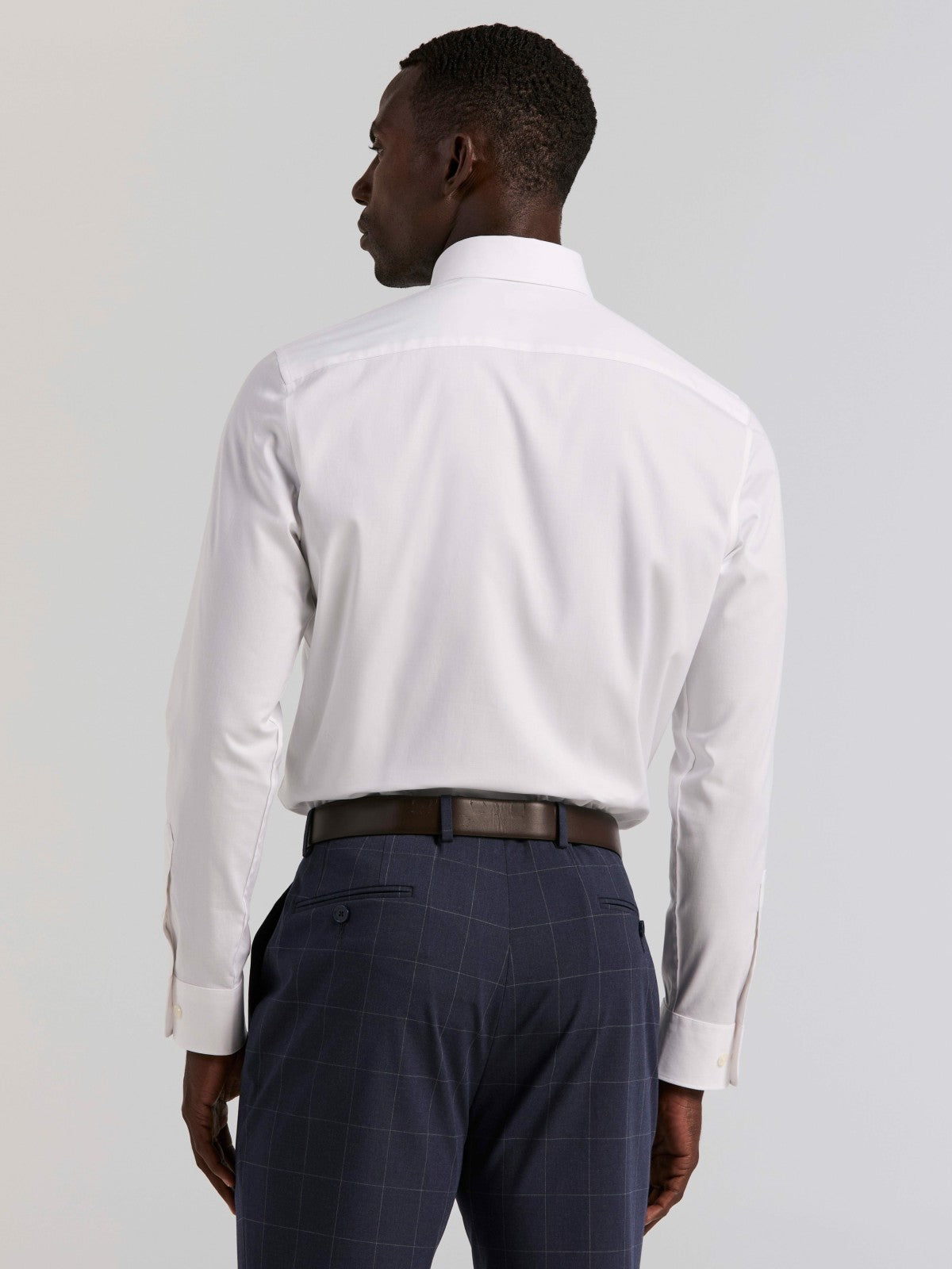 Perry Ellis Cotton Blend Slim Fit Dress Shirt