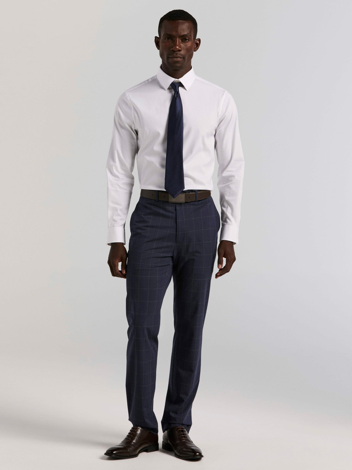 Perry Ellis Cotton Blend Slim Fit Dress Shirt