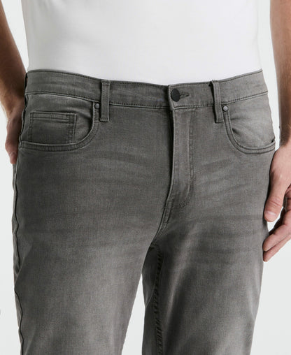 Perry Ellis Men's Slim Fit Light Wash Grey Denim Pants