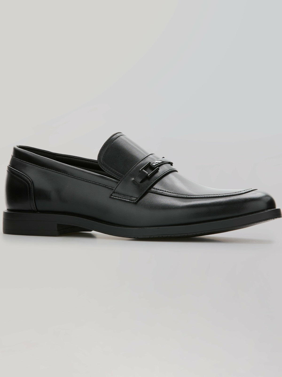 Perry Ellis The Smith II