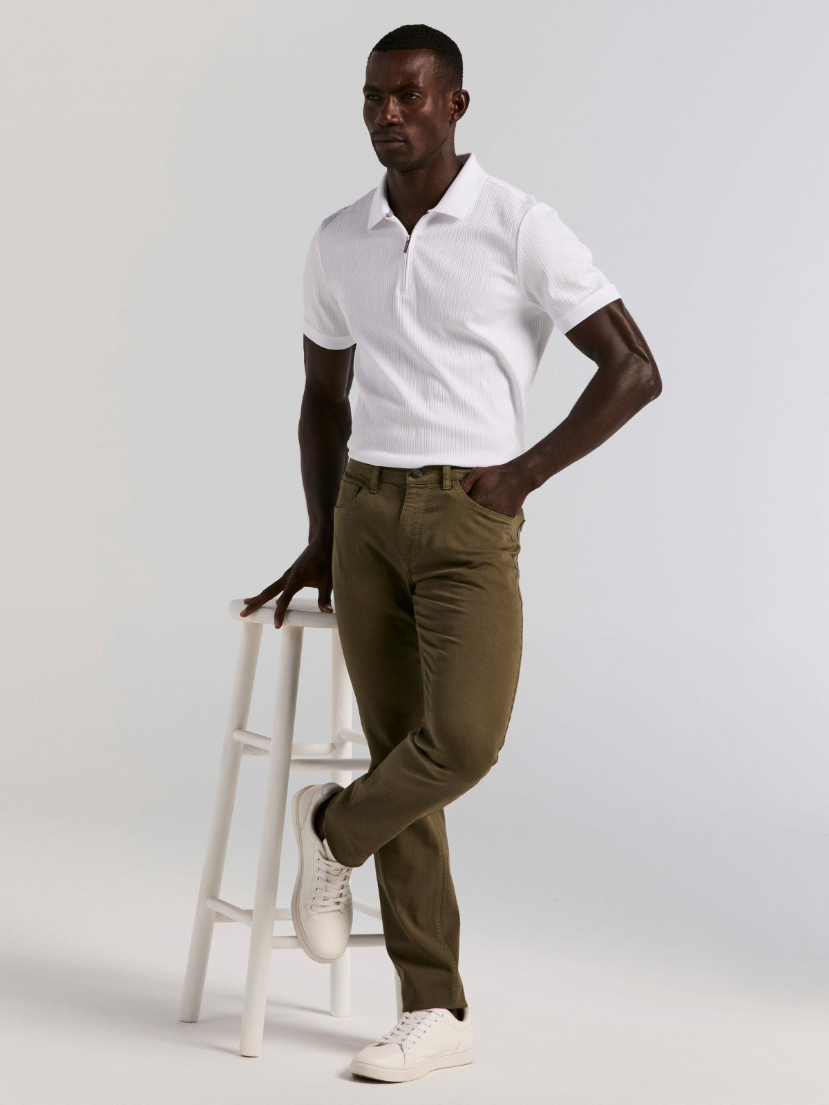 Perry Ellis Slim Fit Dyed Solid Twill Five Pocket Pant