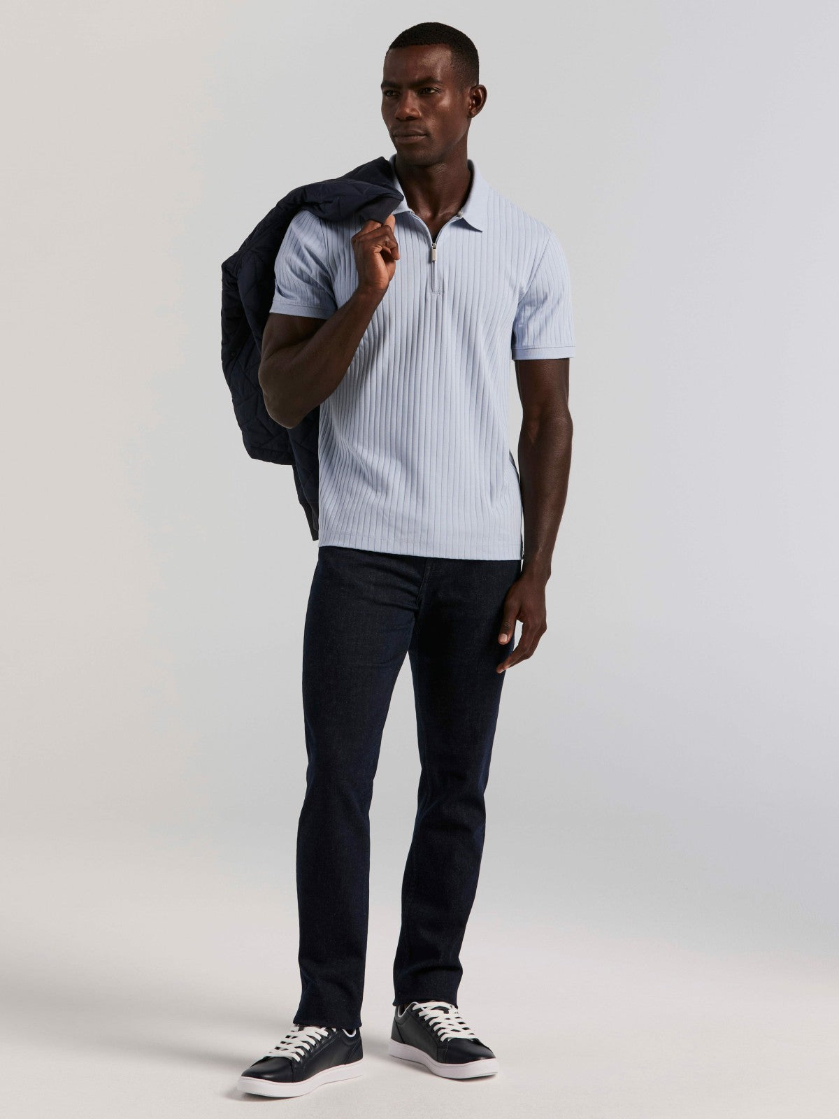 Perry Ellis Slim Fit Indigo Rinse 5-Pocket Stretch Denim Jeans