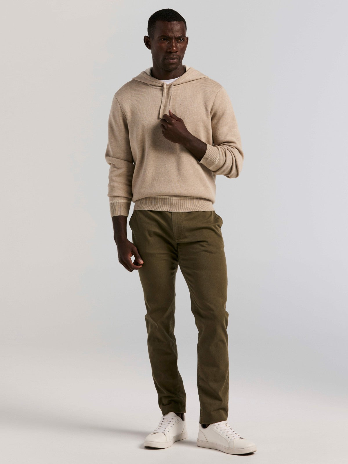 Perry Ellis Slim Fit Dyed Solid Twill Chino Pant