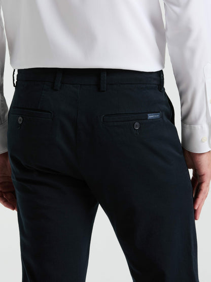 Perry Ellis Slim Fit Dyed Solid Twill Chino Pant