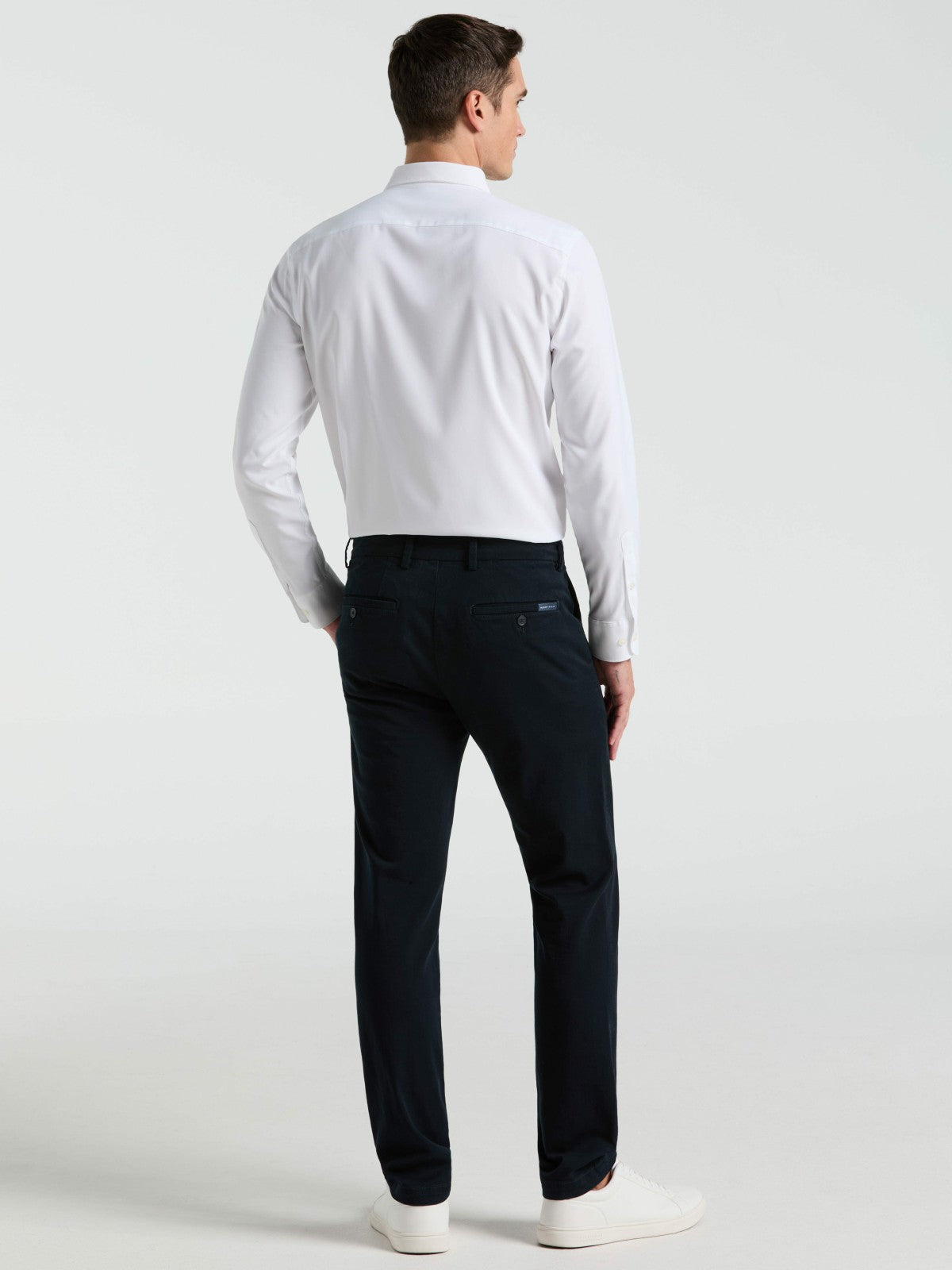 Perry Ellis Slim Fit Dyed Solid Twill Chino Pant