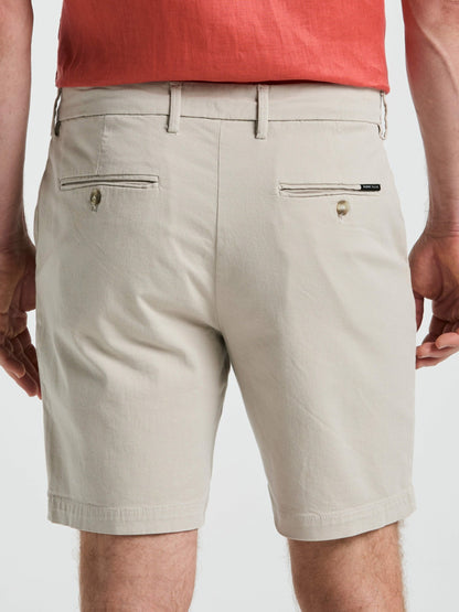 Perry Ellis 8" Flat Front Garment Dyed Short