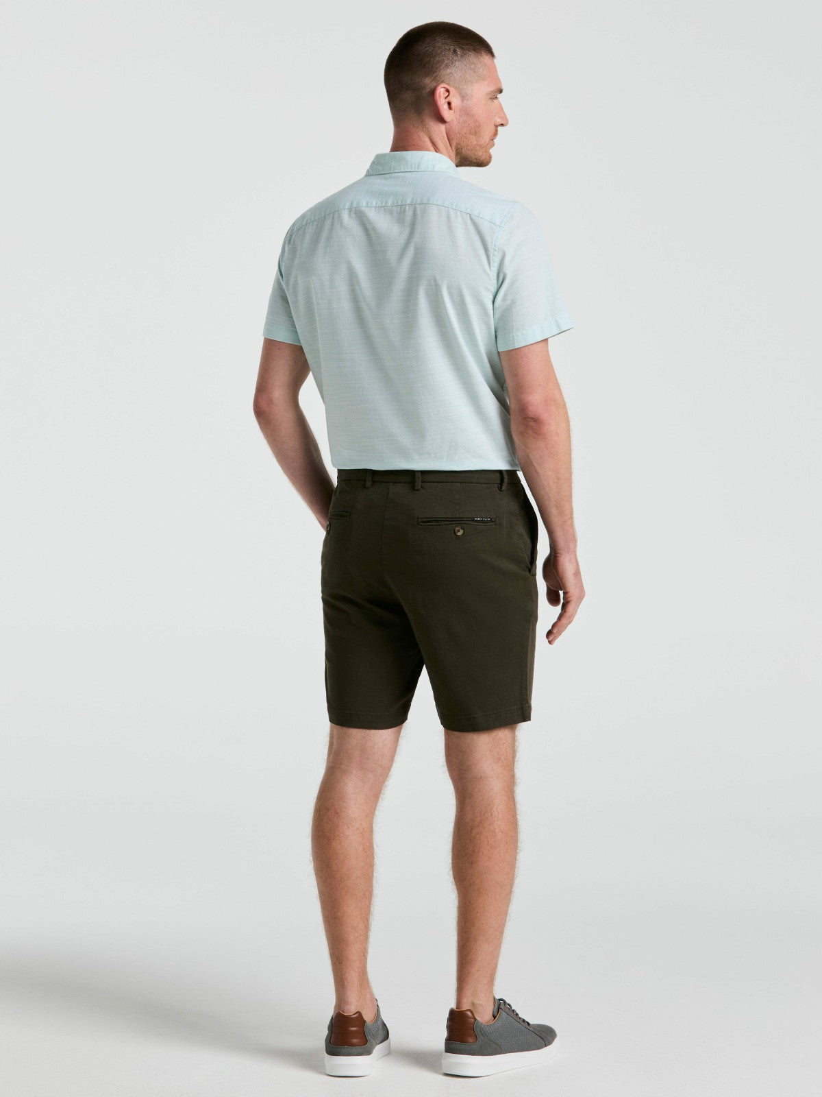 Perry Ellis 8" Flat Front Garment Dyed Short