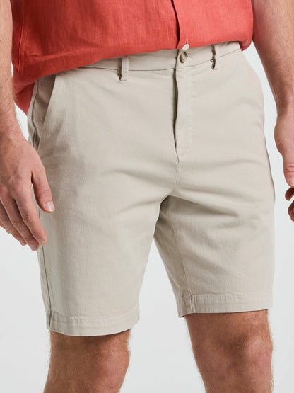Perry Ellis 8" Flat Front Garment Dyed Short