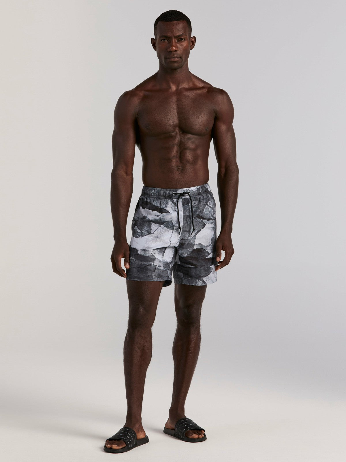 Perry Ellis Abstract Wave Print Swim Trunk
