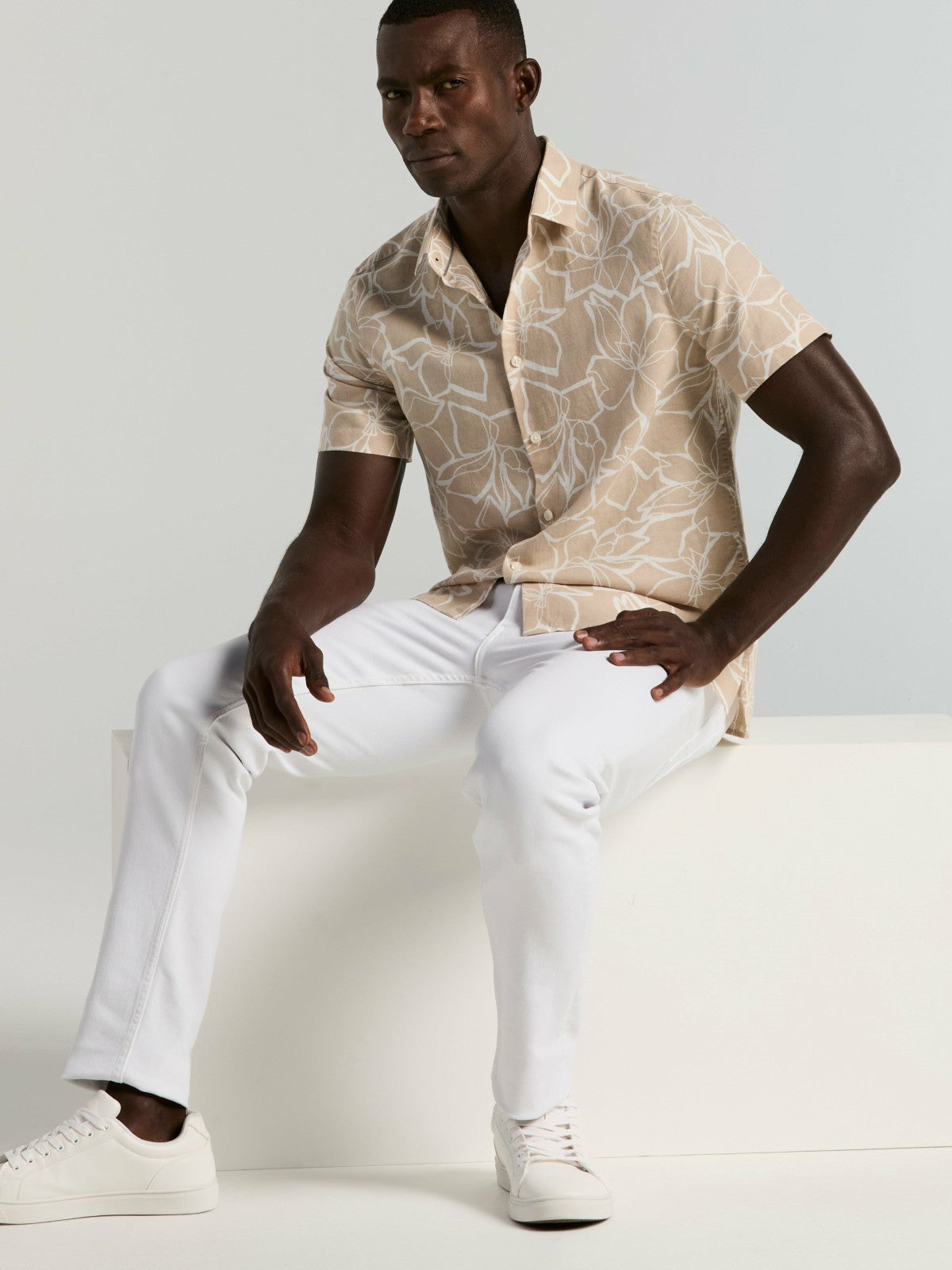 Perry Ellis Linen Floral Print Shirt