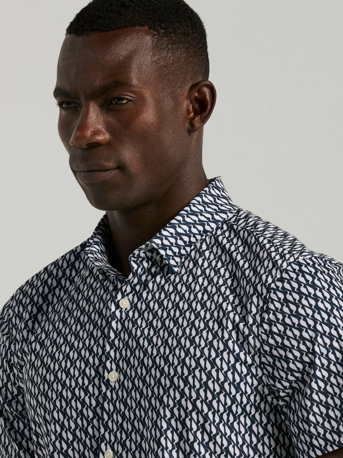 Perry Ellis Slim Fit Wave Print Total Stretch Shirt