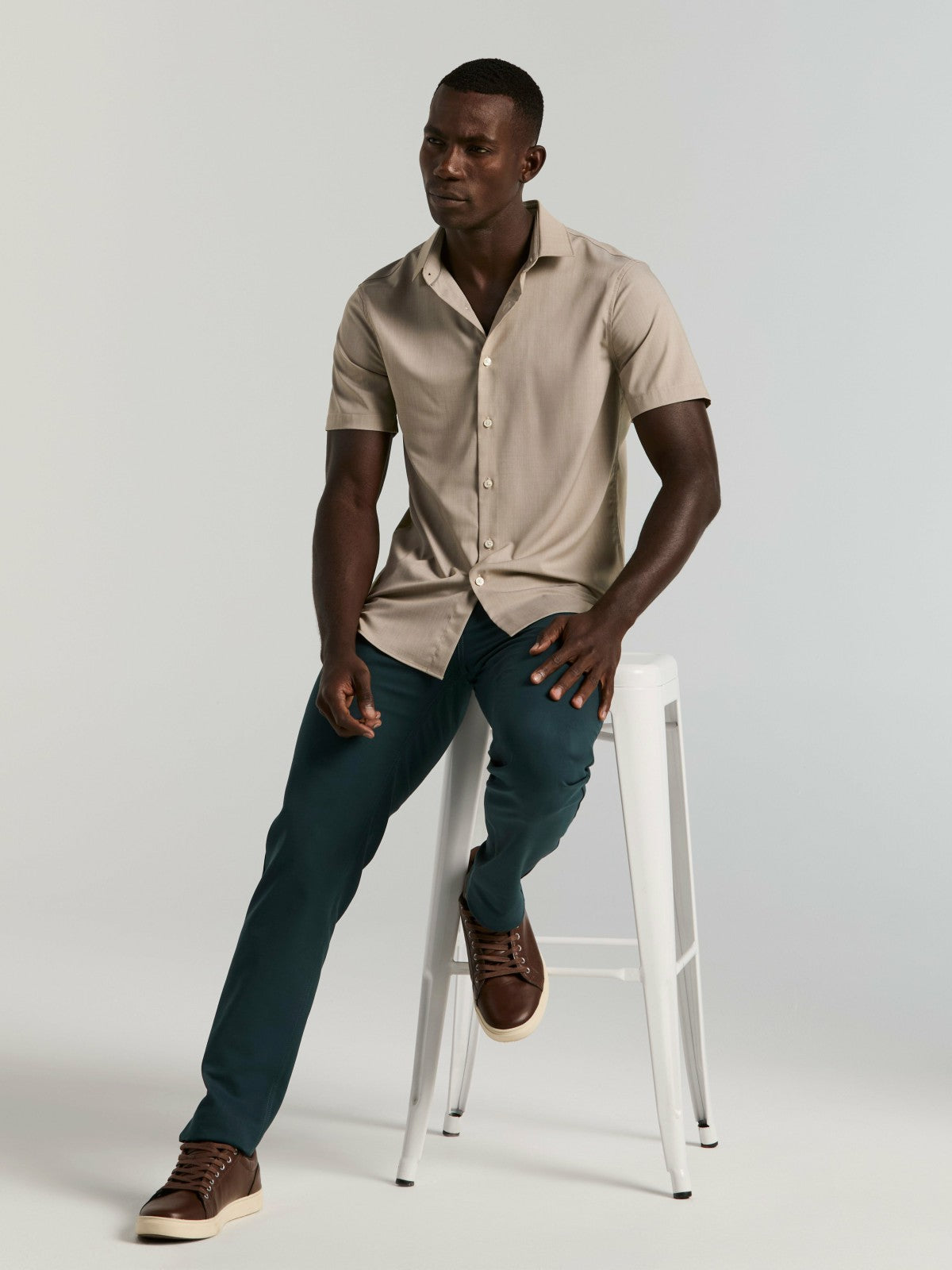 Perry Ellis Slim Fit Total Stretch Heathered Short Sleeve Shirt