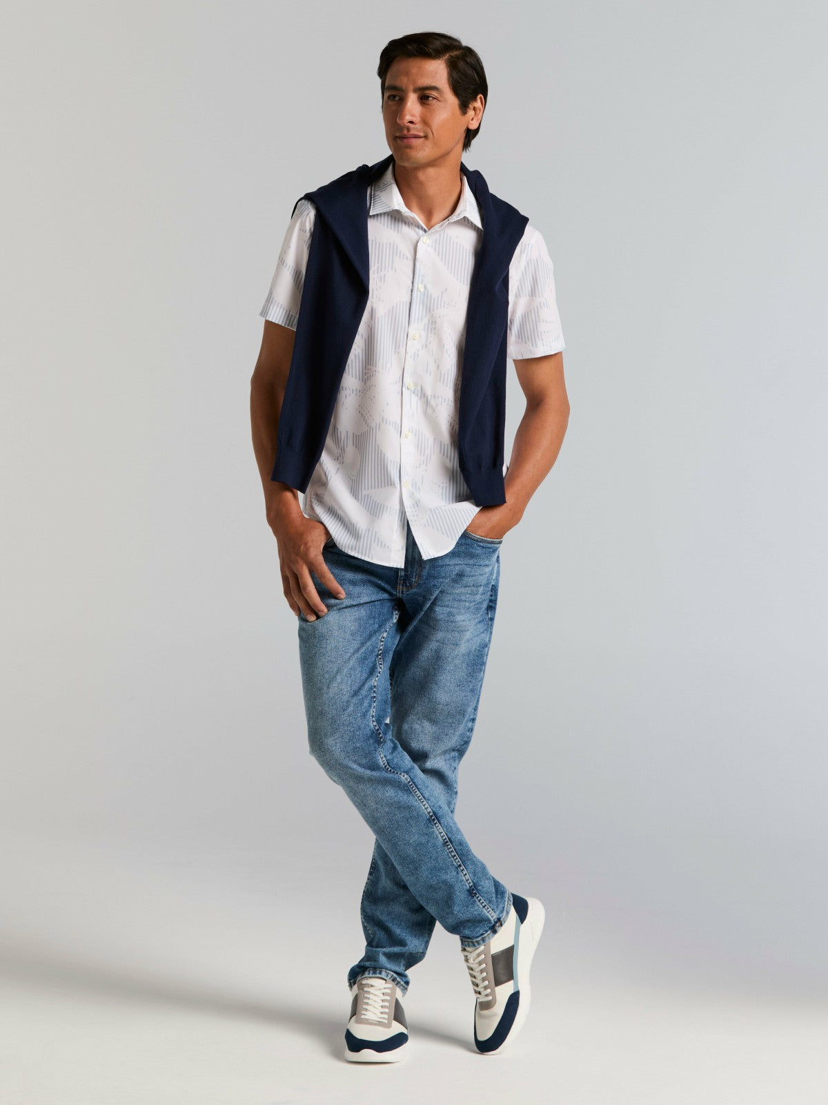 Perry Ellis Slim Fit Feather Print Shirt