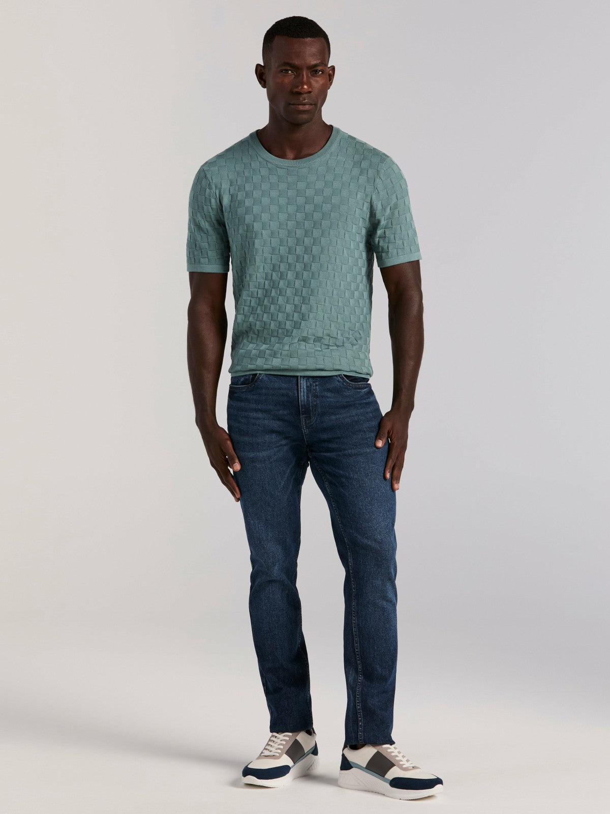 Perry Ellis Square Pattern Crew Neck Sweater Tee