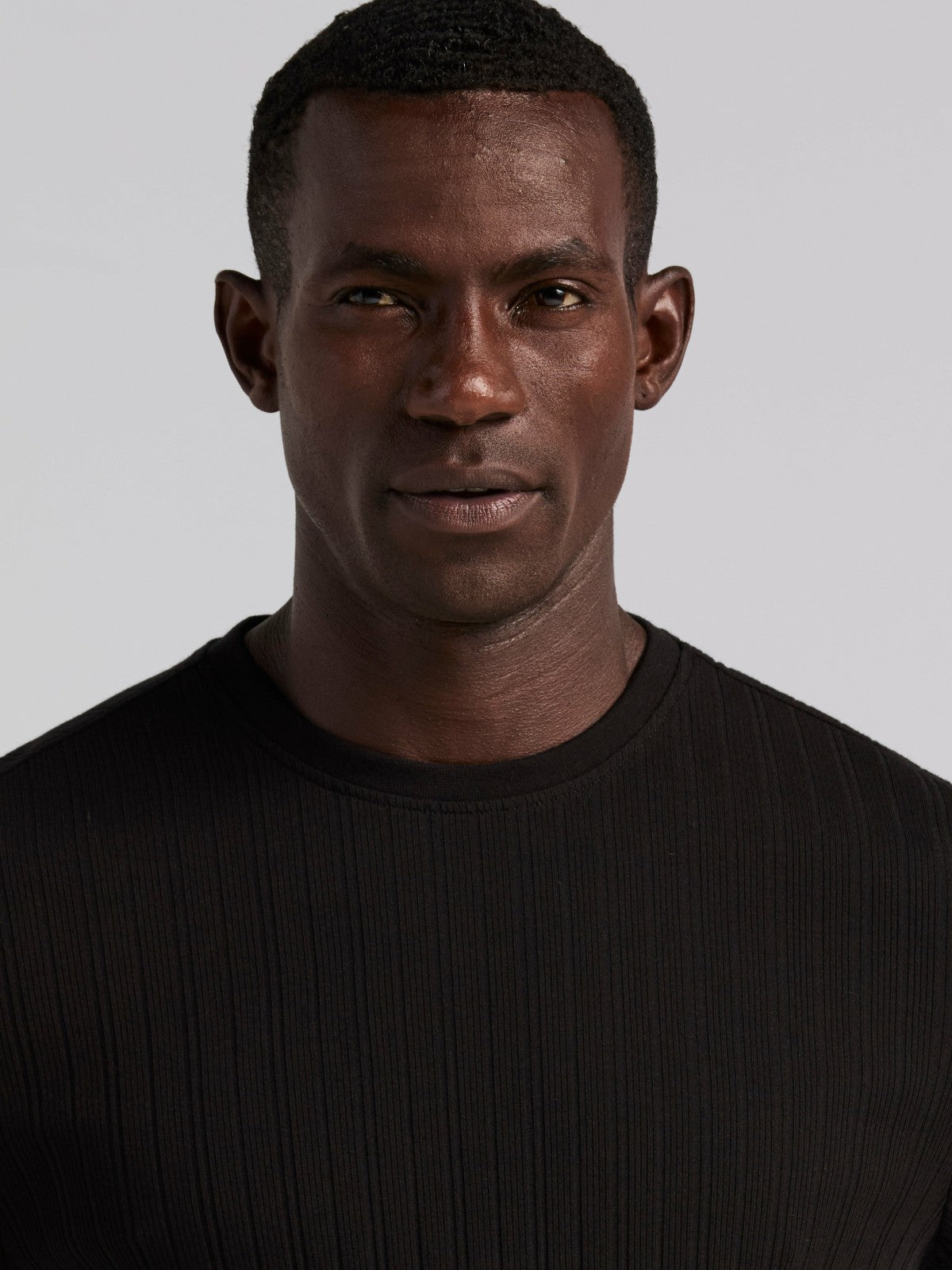 Perry Ellis Textured Ribbed Crew Neck Tee