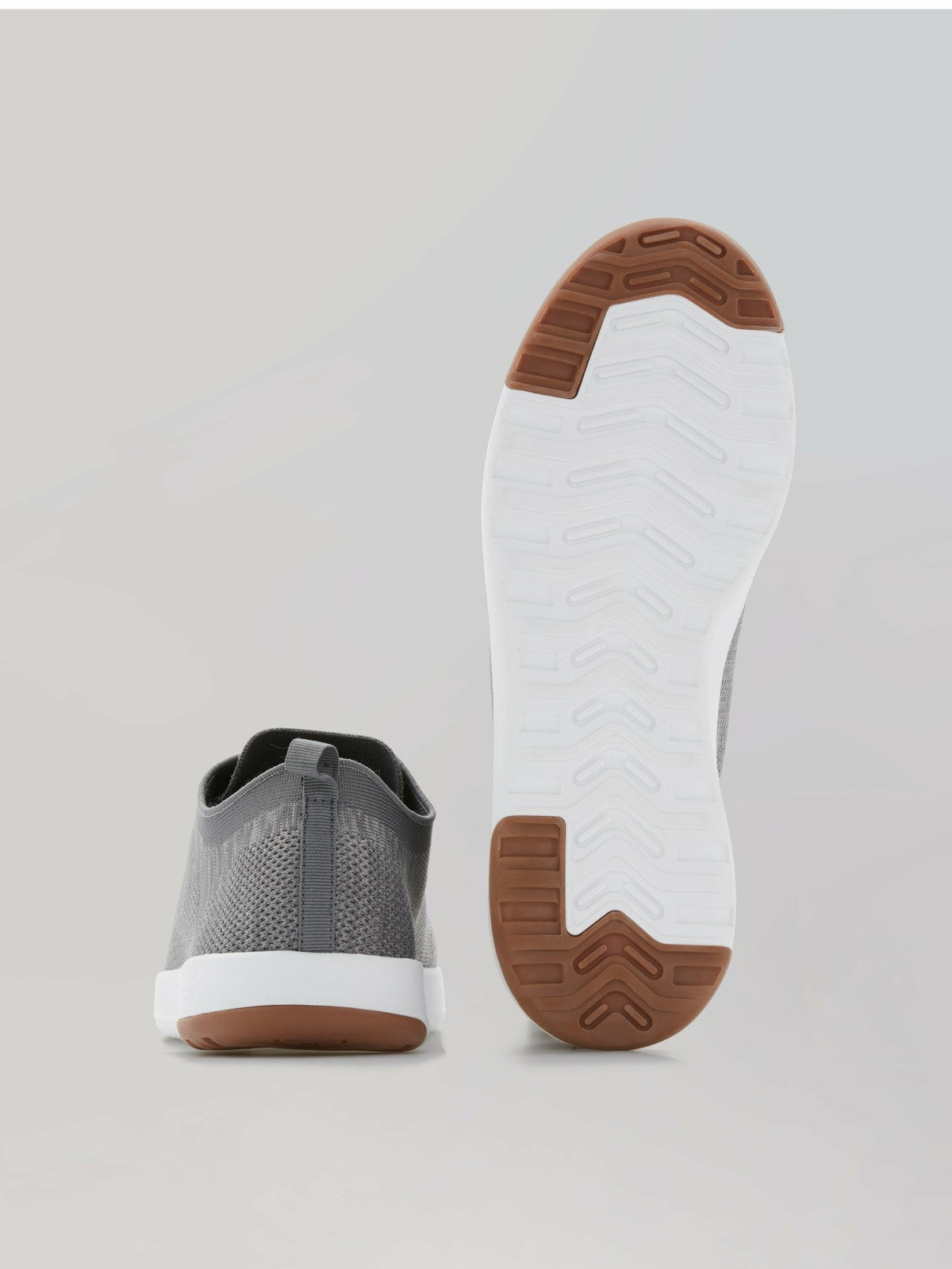 Perry Ellis Tread Sneaker